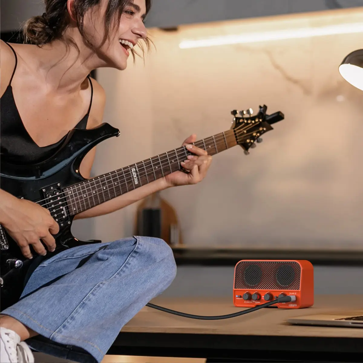 LEKATO Mini Guitar Amp 5W Orange | Rechargeable, Portable, Wireless Bluetooth Practice Amp - view 6