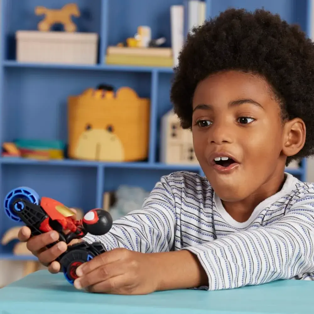 Spidey and His Amazing Friends Miles Morales Action Figure with Toy Motorcycle, Preschool Toys, 150g (0.33lb) | Ages 3 and Up - view 7