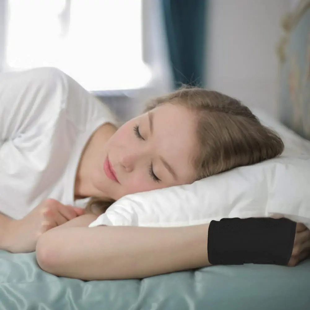 HYCOPROT Adjustable Wrist Brace with 2 Metal Straps & Steel Plate | L/XL (Pack of 2) - view 5