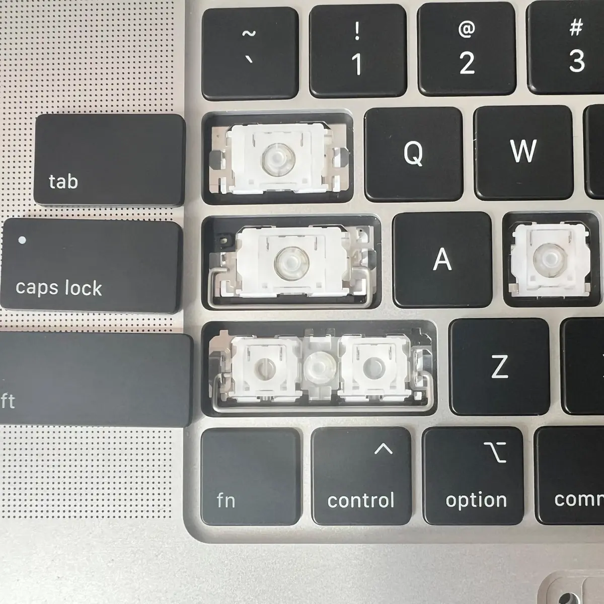 Bfenown Black Replacement Keycaps for MacBook Air M2 M3 M4 13" 15" & Pro 14" 16" M2 M3 M4 (2022-2024) - Full Set - view 5