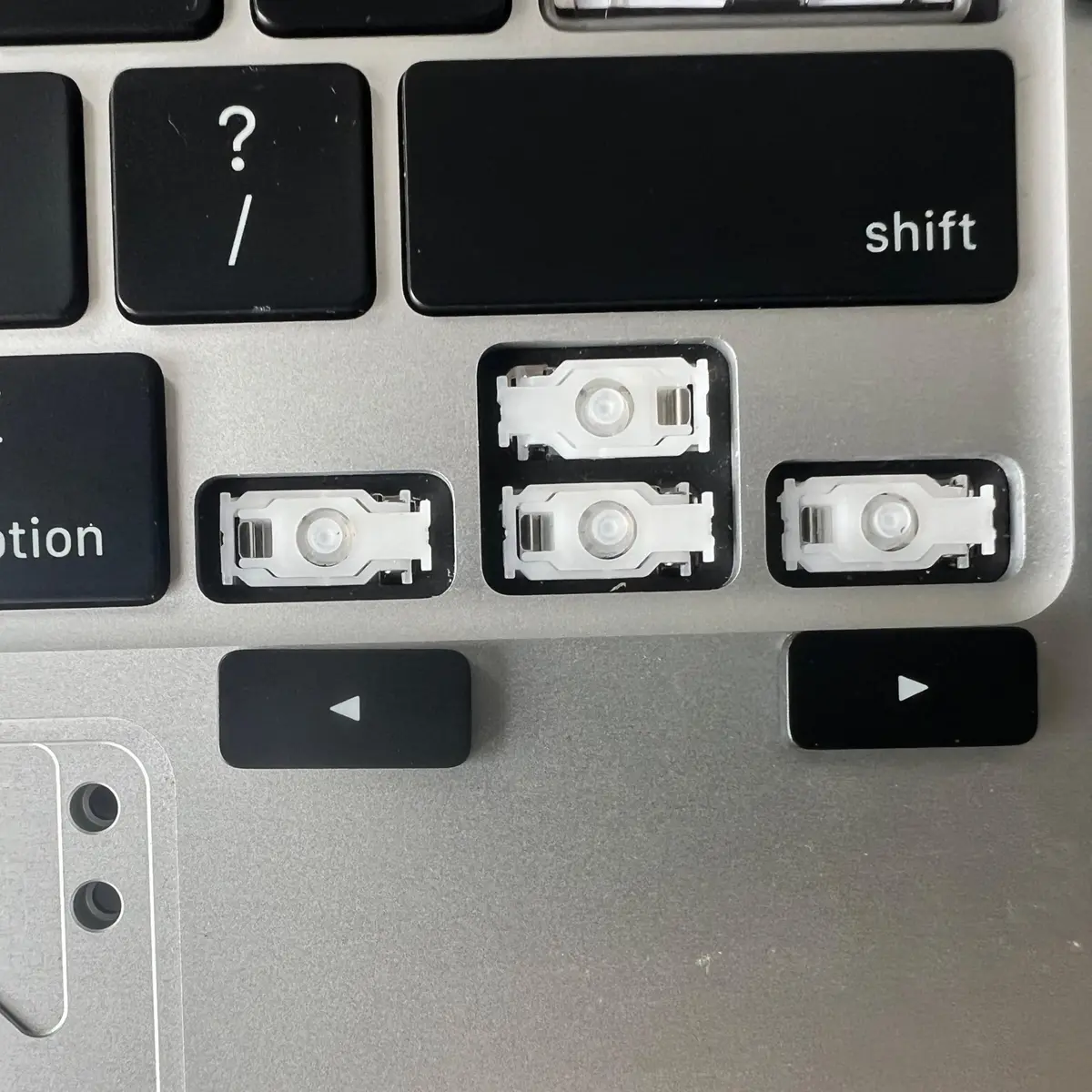 Bfenown Black Replacement Keycaps for MacBook Air M2 M3 M4 13" 15" & Pro 14" 16" M2 M3 M4 (2022-2024) - Full Set - view 9
