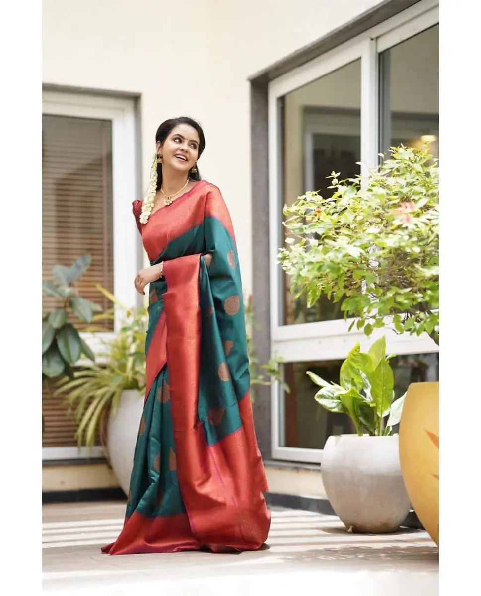 SGF11 Kanjivaram Soft Lichi Silk Saree with Blouse Piece, Rama Green, 457 cm (180 inches) - view 3
