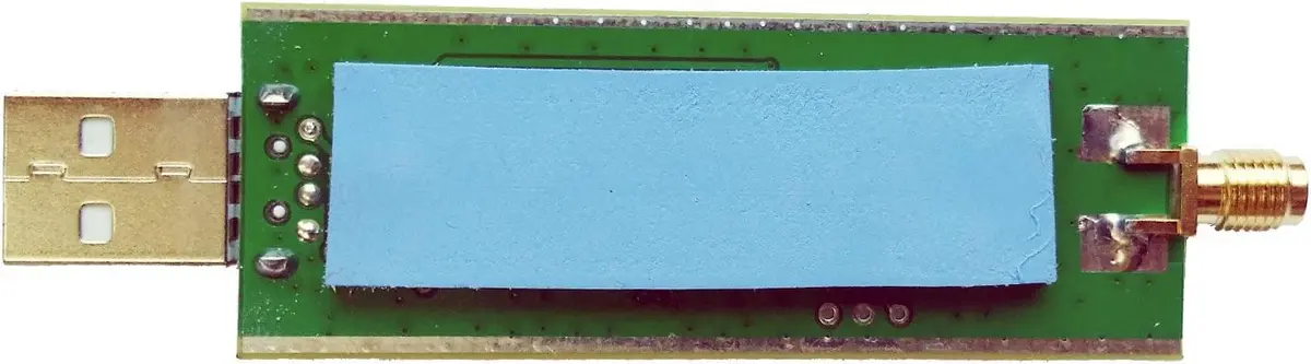 RTL-SDR Blog V3 Software Defined Radio Receiver with Dipole Antenna Kit | 500 kHz - 1.7 GHz Tuning Range - view 4