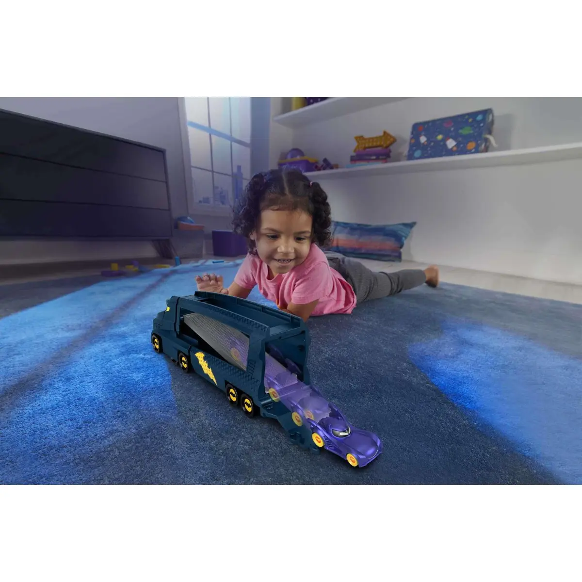 Fisher-Price Batwheels Bat-Big Rig Toy Hauler & Car | 1:55 Scale Diecast Vehicle, Ages 3+ - view 2