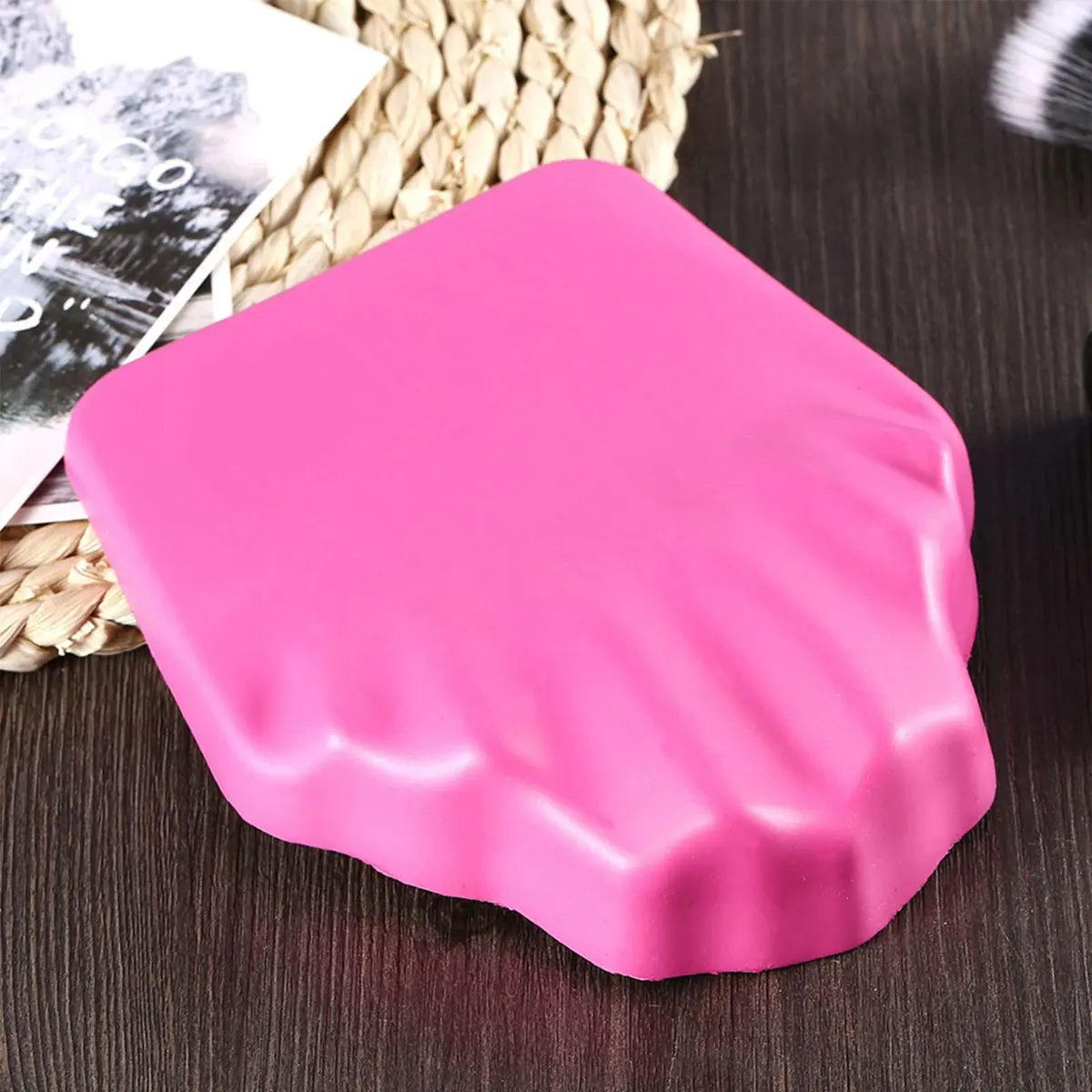 ANKROYU Hand Rest Cushion for Nails, Soft Anti-skid Nail Pillow, Ergonomic Art Accessory 14.2cm (5.59in) x 17.2cm (6.77in) | Professional Manicure Tool - view 6
