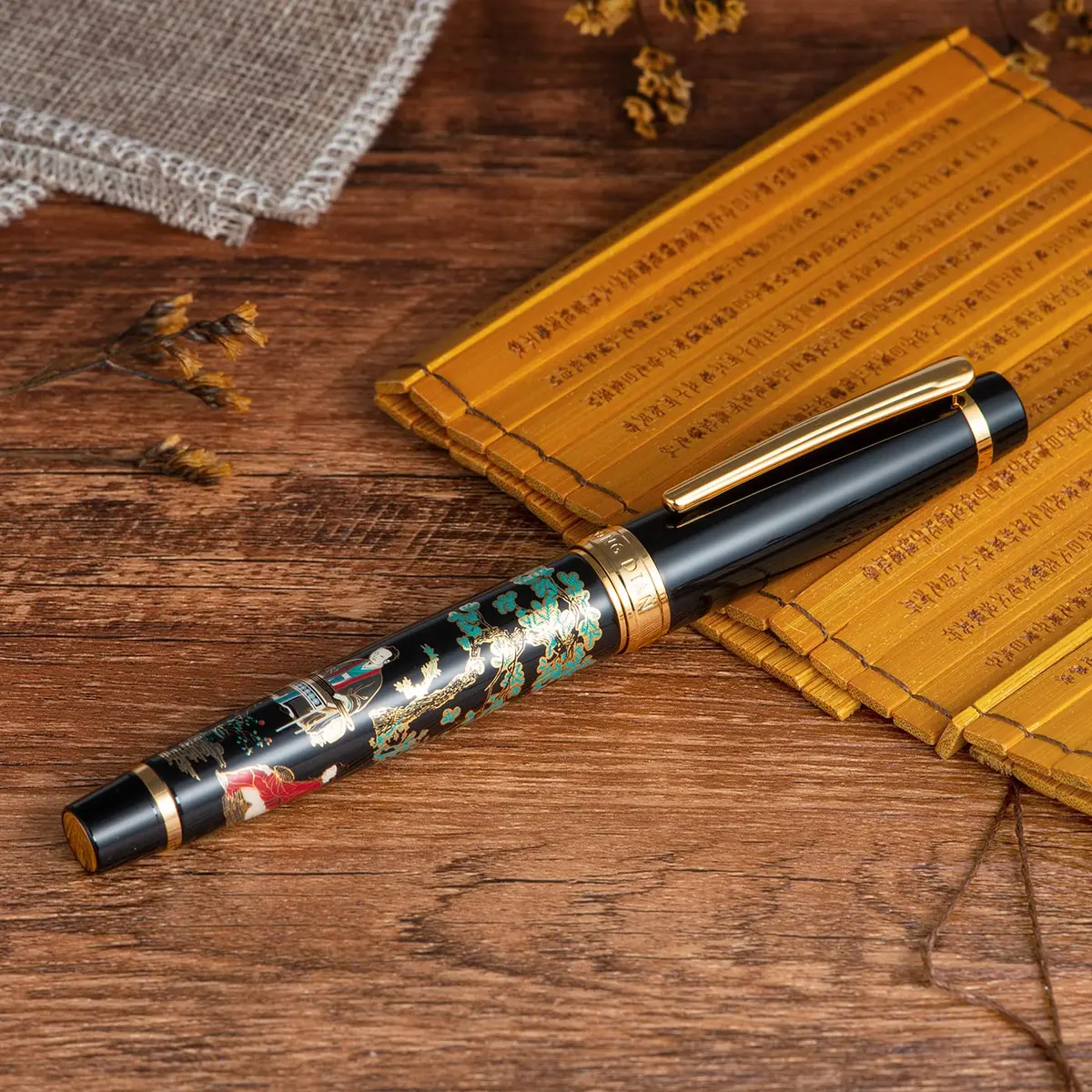 HONG DIAN 231 Chinese Classical Fountain Pen Fine Gold Nib 0.5mm (136mm) | Smooth Writing Pen with Ink Converter - view 6