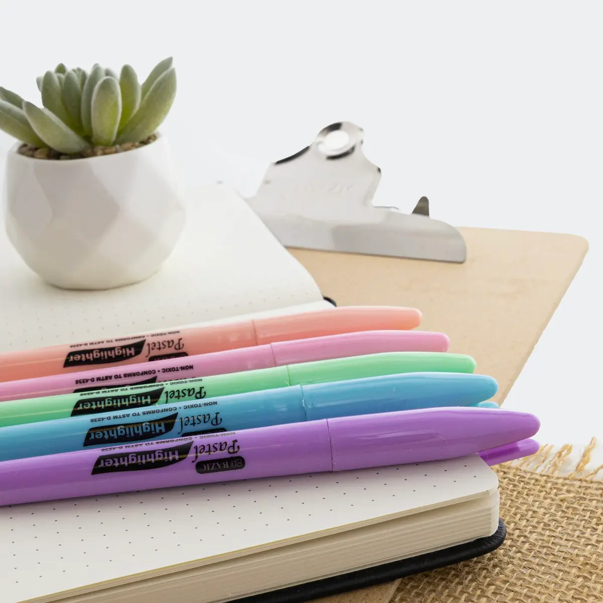 BAZIC PRODUCTS Pen Style Highlighters, Chisel Tip, Clip, 5 Count | Assorted Pastel Colors for Study & Office - view 4
