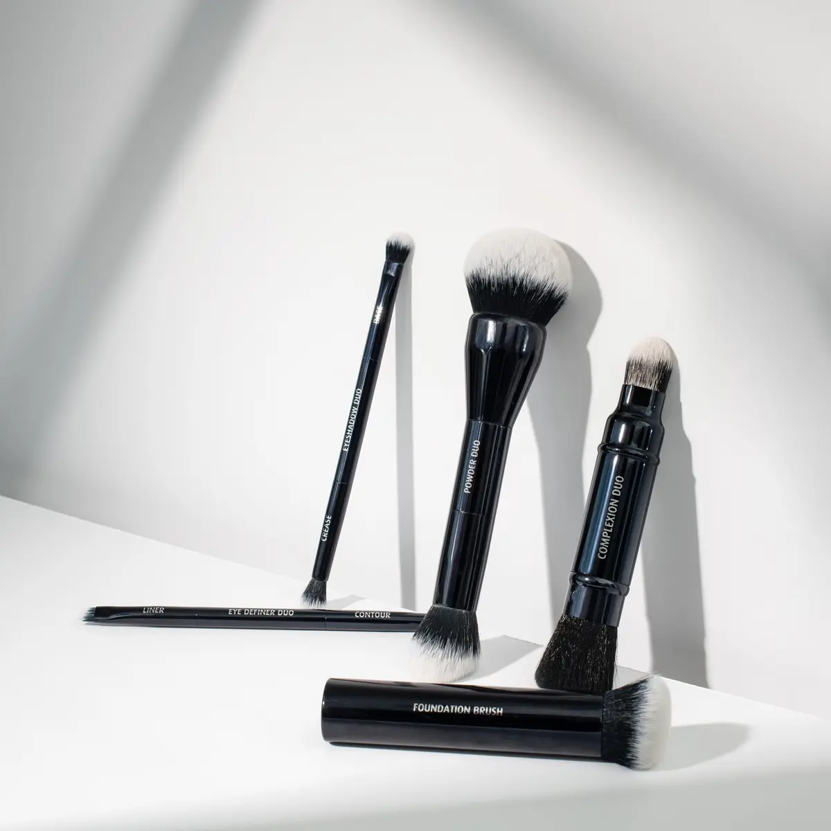 Lune+Aster Eyeshadow Duo Brush | Vegan Bristles, Dual-Ended, Aluminum Handle - view 4