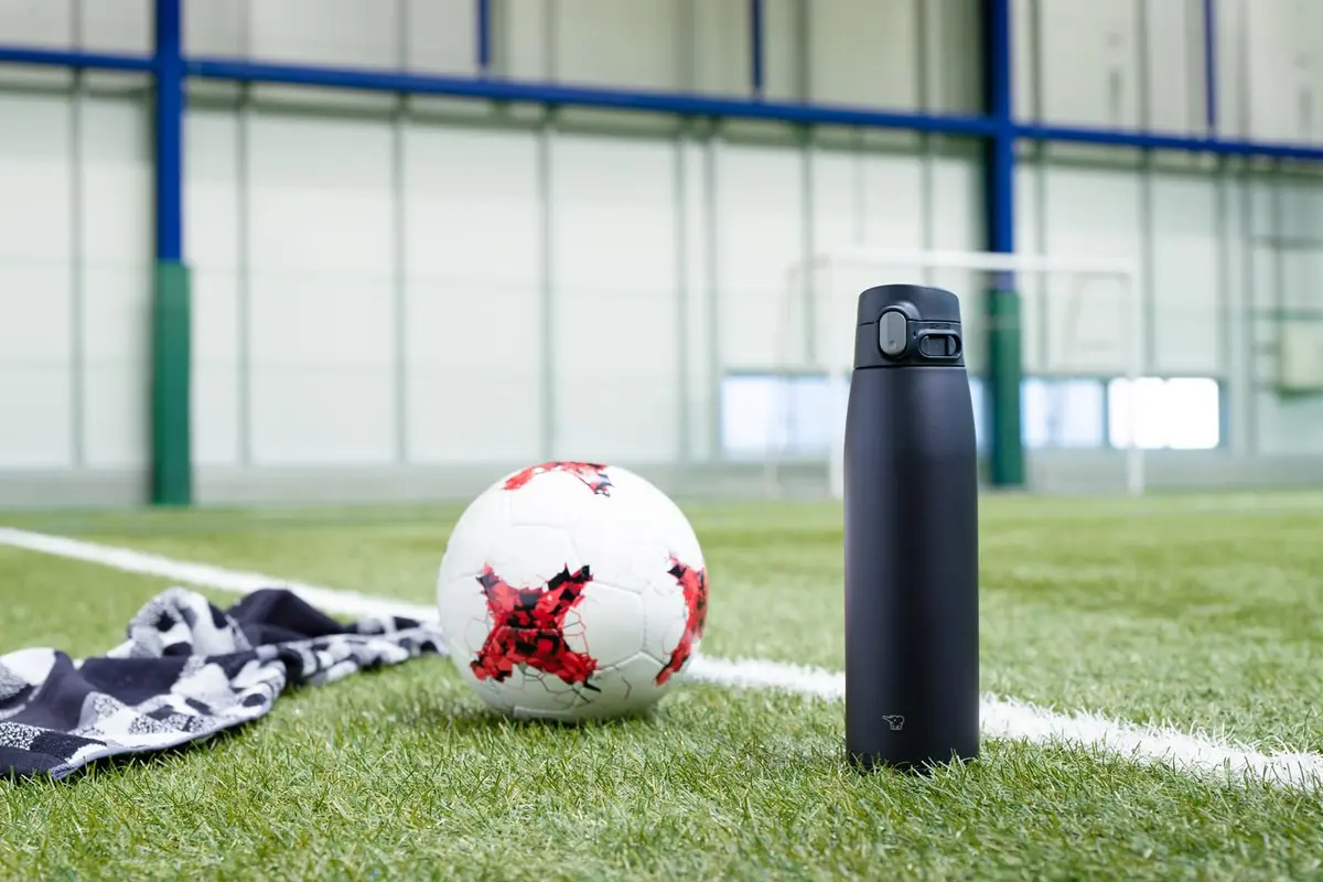 Zojirushi Water Bottle 950ml | Vacuum Insulated, Leak-Proof, One-Touch, Black - view 2