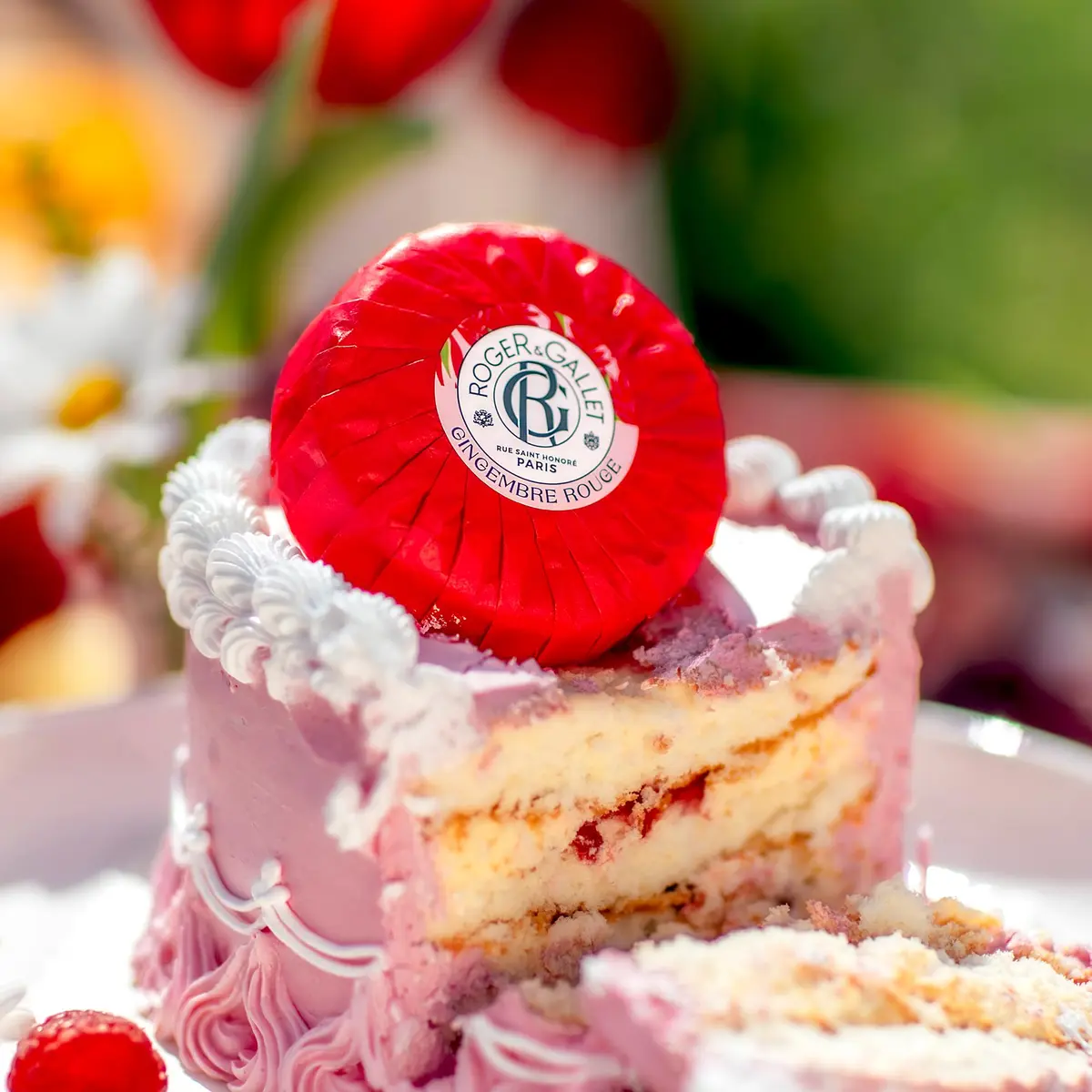 ROGER & GALLET Gingembre Rouge Perfumed Soap 3.5 oz | French craftsmanship, citrus aroma, luxurious foam - view 2