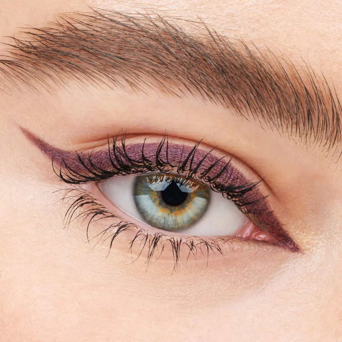 Essence Stay & Play Gel Eyeliner Pencil 0.2 Fl Oz | Waterproof, Long-Lasting, Vegan - view 3