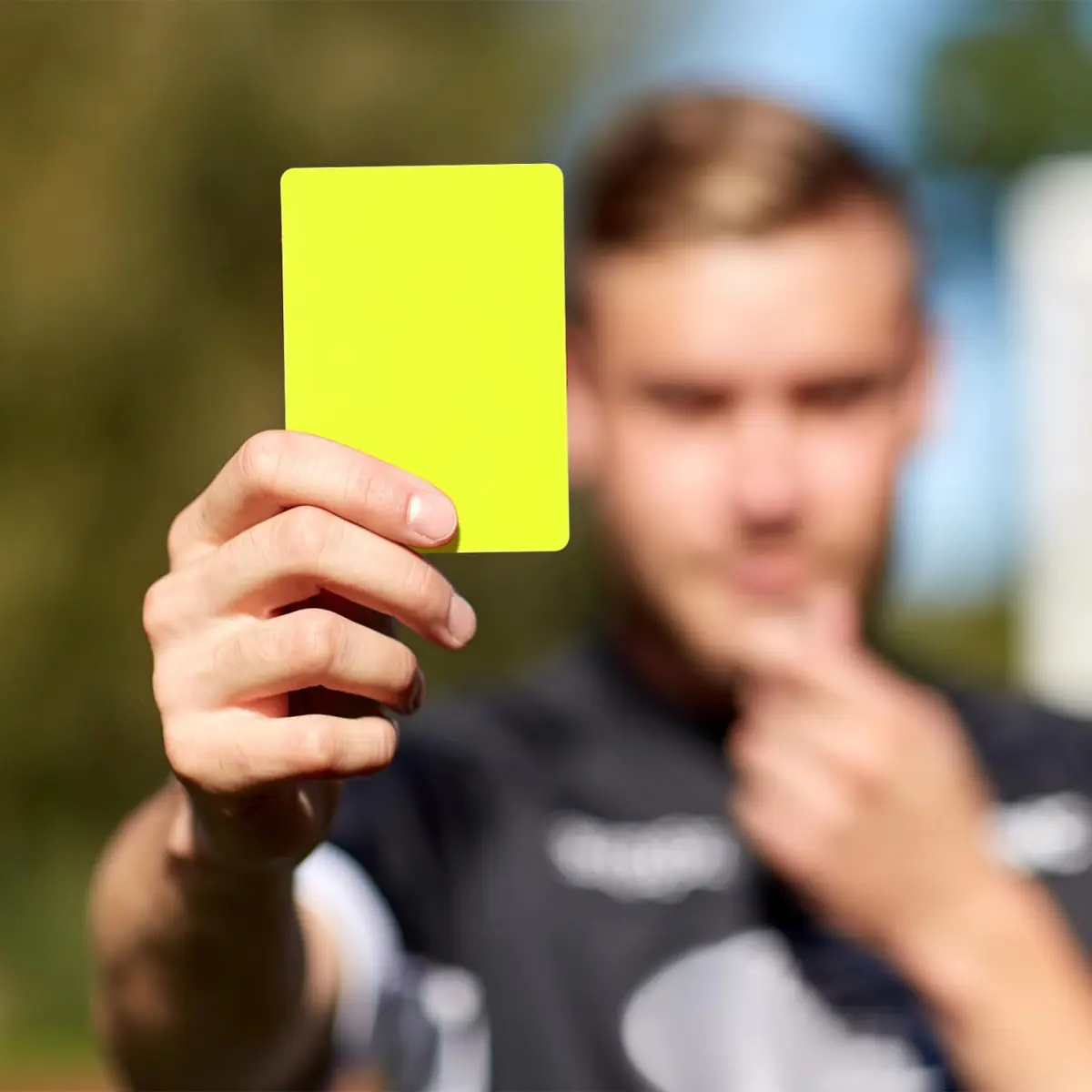 Toyvian Referee Cards: 10 Pcs PVC Soccer Referee Kit - Lightweight and Compact - Red Yellow Judge Cards for Sports Game Competition Soccer Volleyball Baseball - view 8