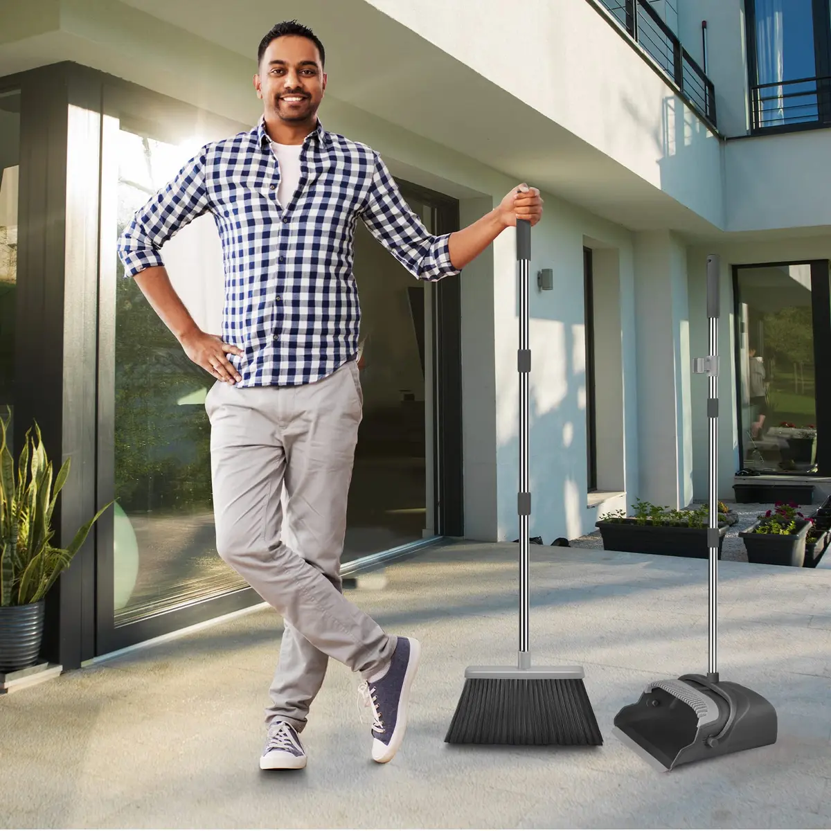 kelamayi Extendable Broom and Dustpan Set with Stand-Up Storage | 1.21 kg (2.67 lb) Black&Gray - view 7
