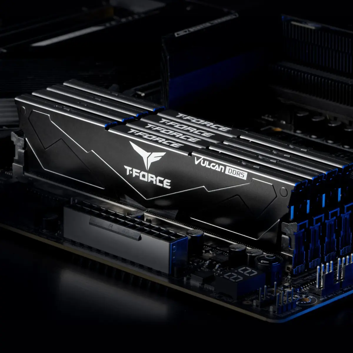 TEAMGROUP T-Force Vulcan DDR5 16GB (2x8GB) 5200MHz CL40 Desktop Memory Module Ram Black | 16GB (2x8GB) DDR5 5200MHz - view 2