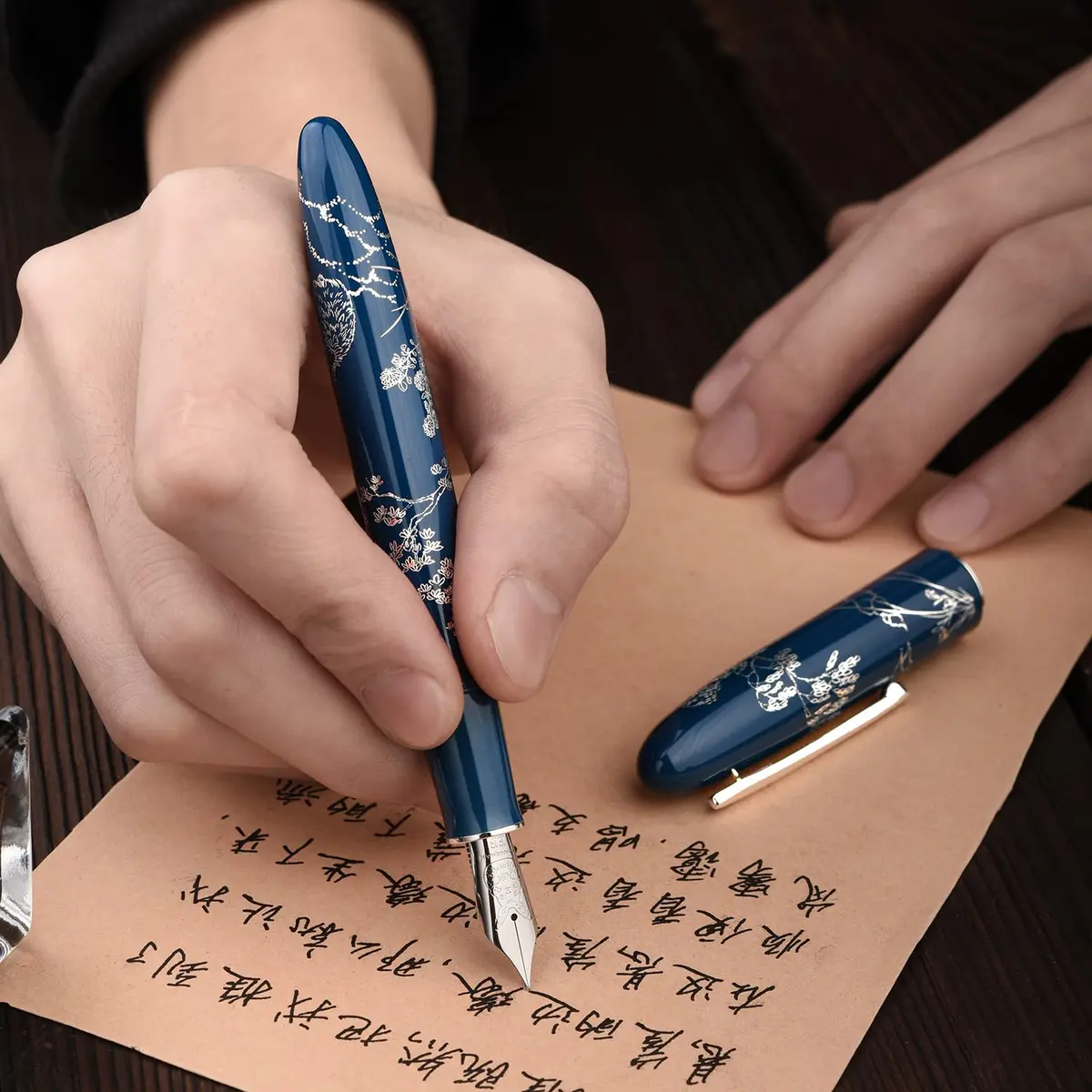HONG DIAN N23 Blue Rabbit Fountain Pen Medium Nib with Converter and Metal Box Set | Smooth Writing Instrument - view 6