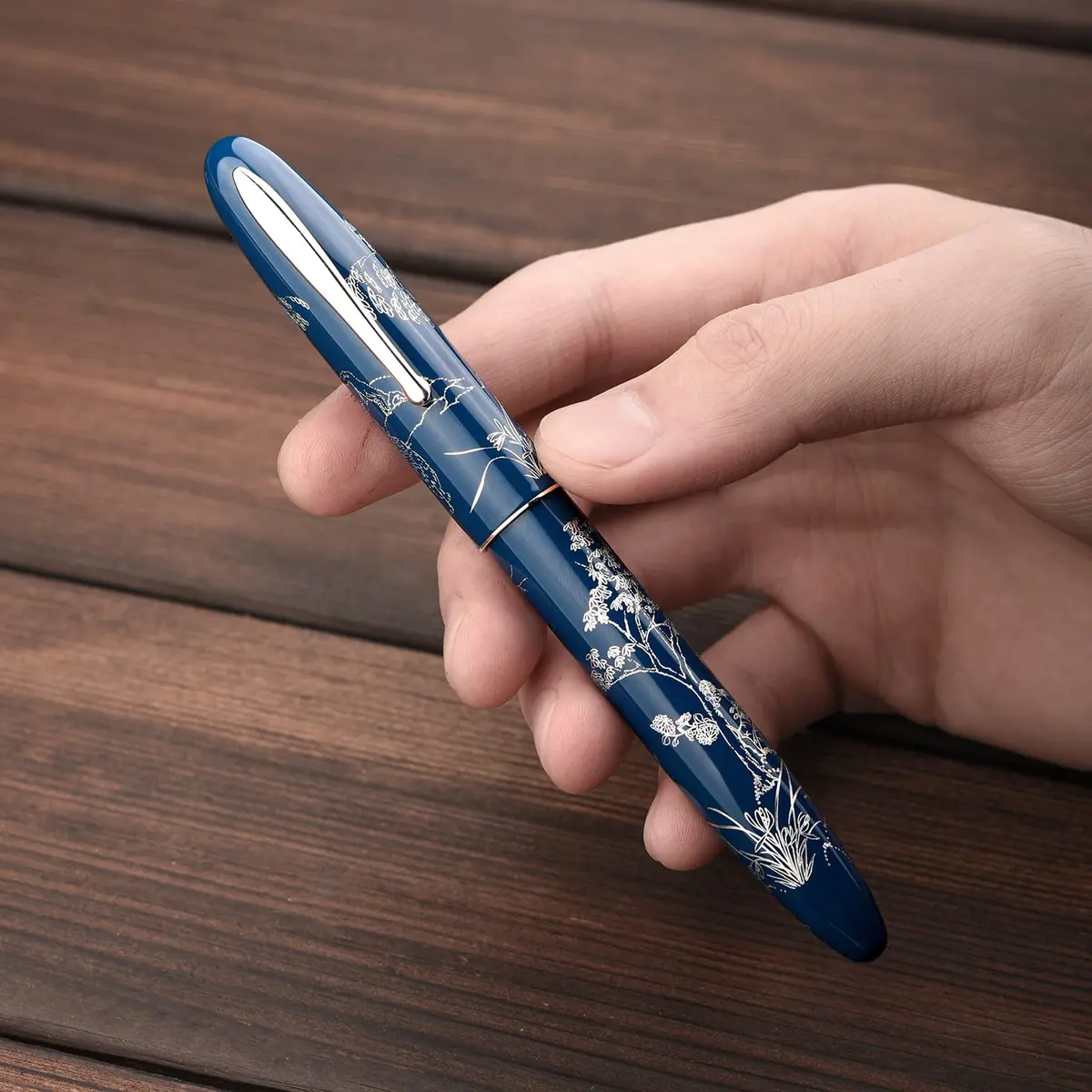 HONG DIAN N23 Blue Rabbit Fountain Pen Medium Nib with Converter and Metal Box Set | Smooth Writing Instrument - view 7