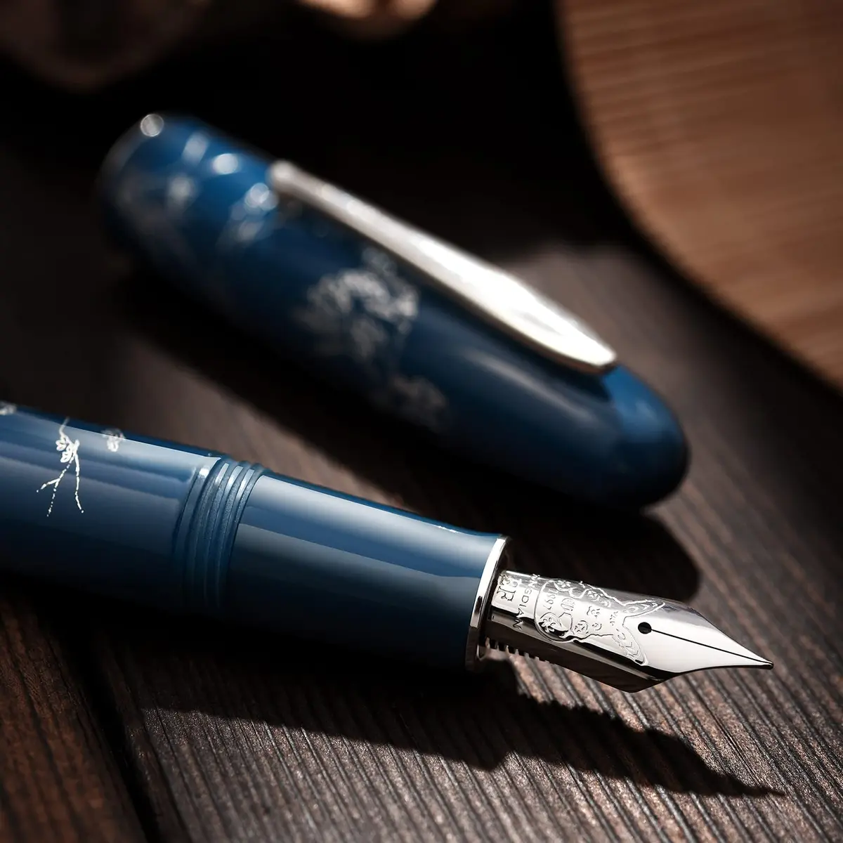 HONG DIAN N23 Blue Rabbit Fountain Pen Extra Fine Nib 0.4mm | Smooth Writing Instrument - view 4