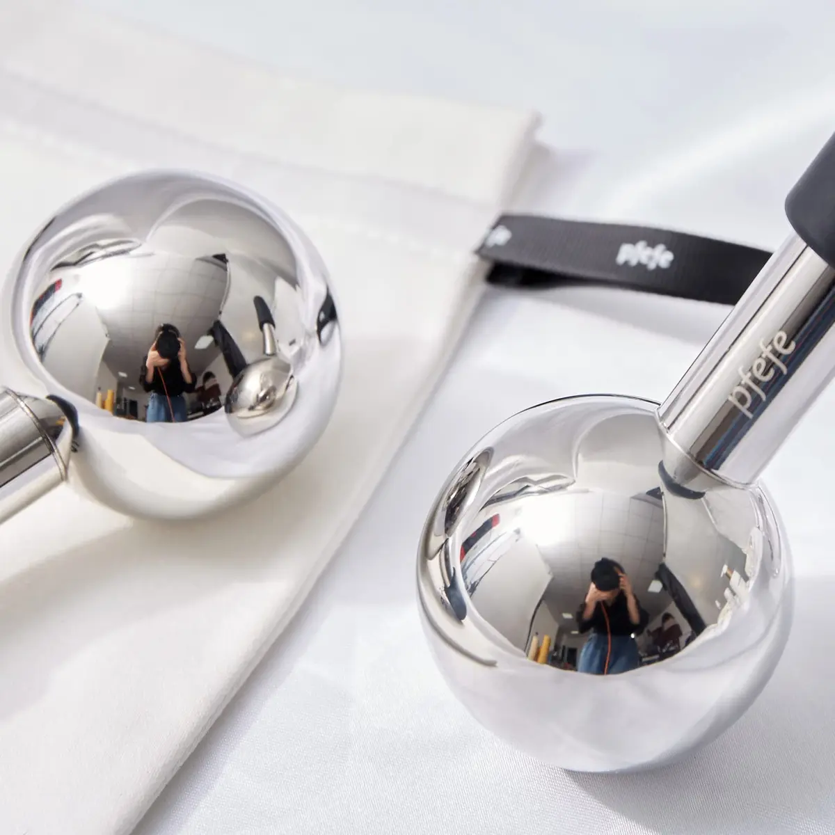 pfefe Stainless Steel Ice Globes for Face & Eyes, 2-Pack | Cooling Roller for Puffiness, Wrinkles, Headaches - view 7