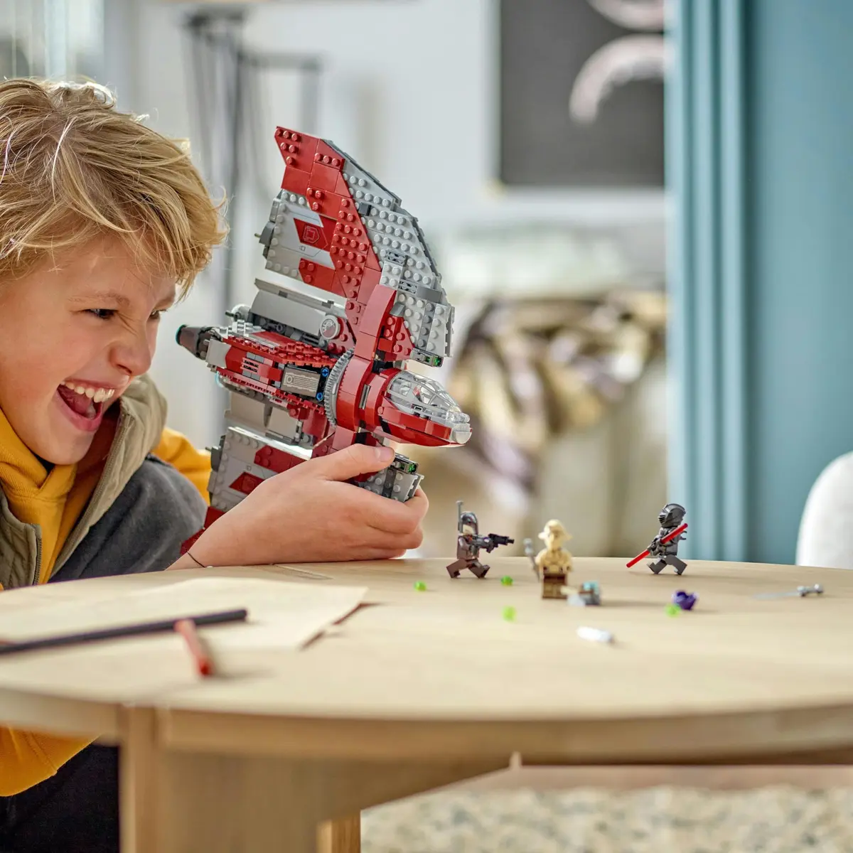 LEGO Star Wars Ahsoka Tano's T-6 Jedi Shuttle | 599 pcs | Creative Star Wars Toy for Kids 9+ - view 2