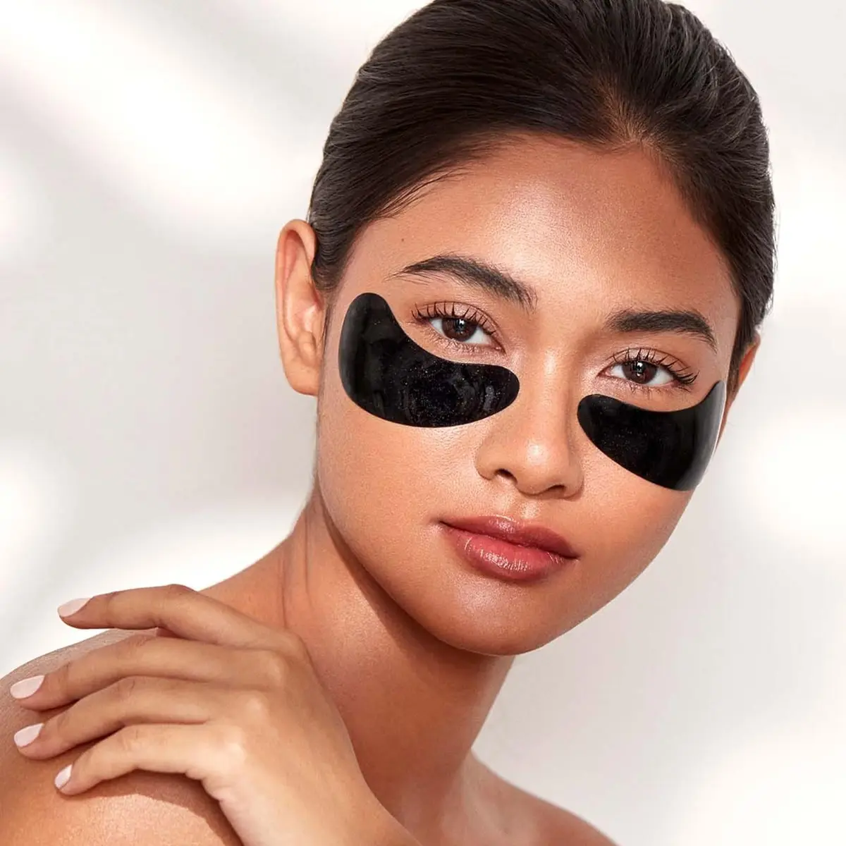 111SKIN Black Diamond Eye Mask Hydrating Under Eye Patches 8 Pairs | Brighten & Firm with Collagen & Diamond Dust - view 2