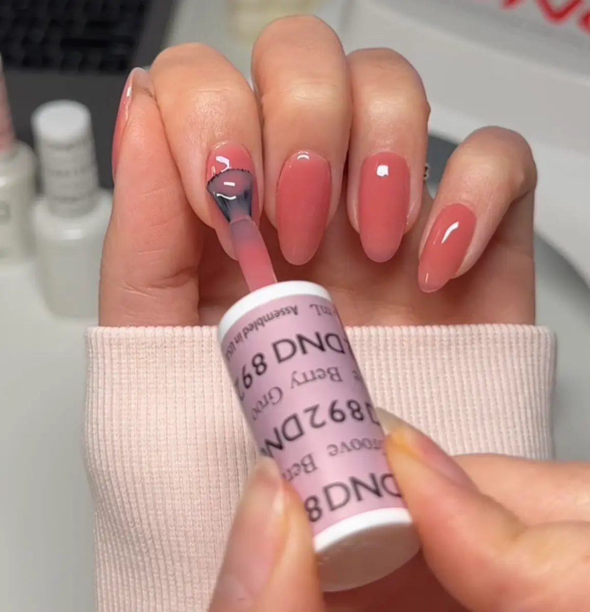 DAISY DND Gel Polish Set, Sheer Collection, 0.5 Fl Oz | Chip-Free, 3 Weeks Wear, Vegan & Cruelty-Free - view 2