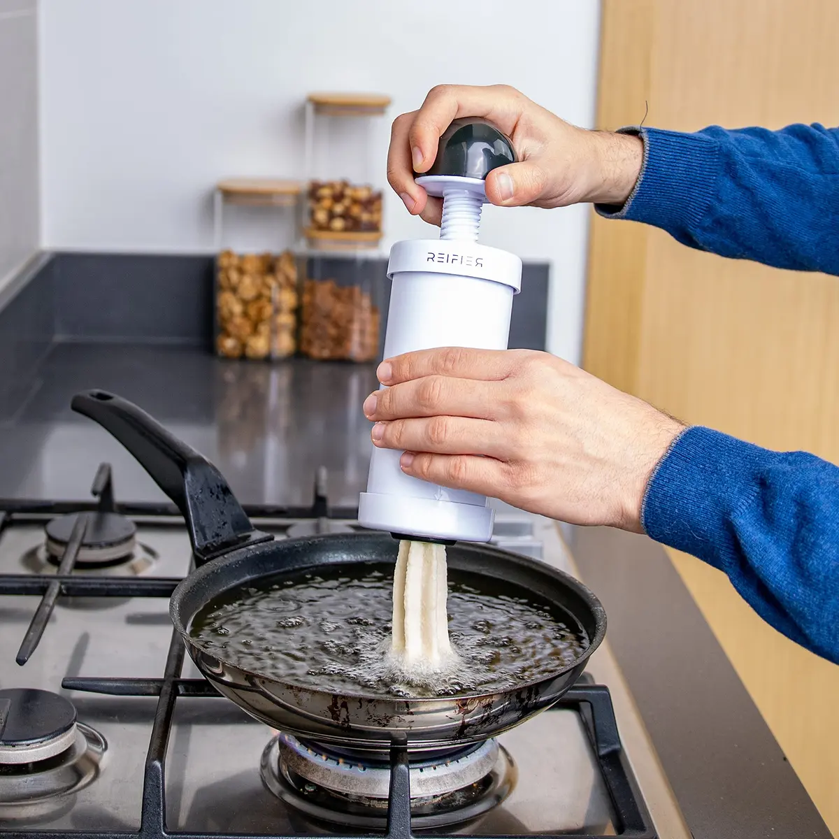 Reifier Churrera Churro Maker Machine - 8 Discs | Easy to Use & Dishwasher Safe - view 2