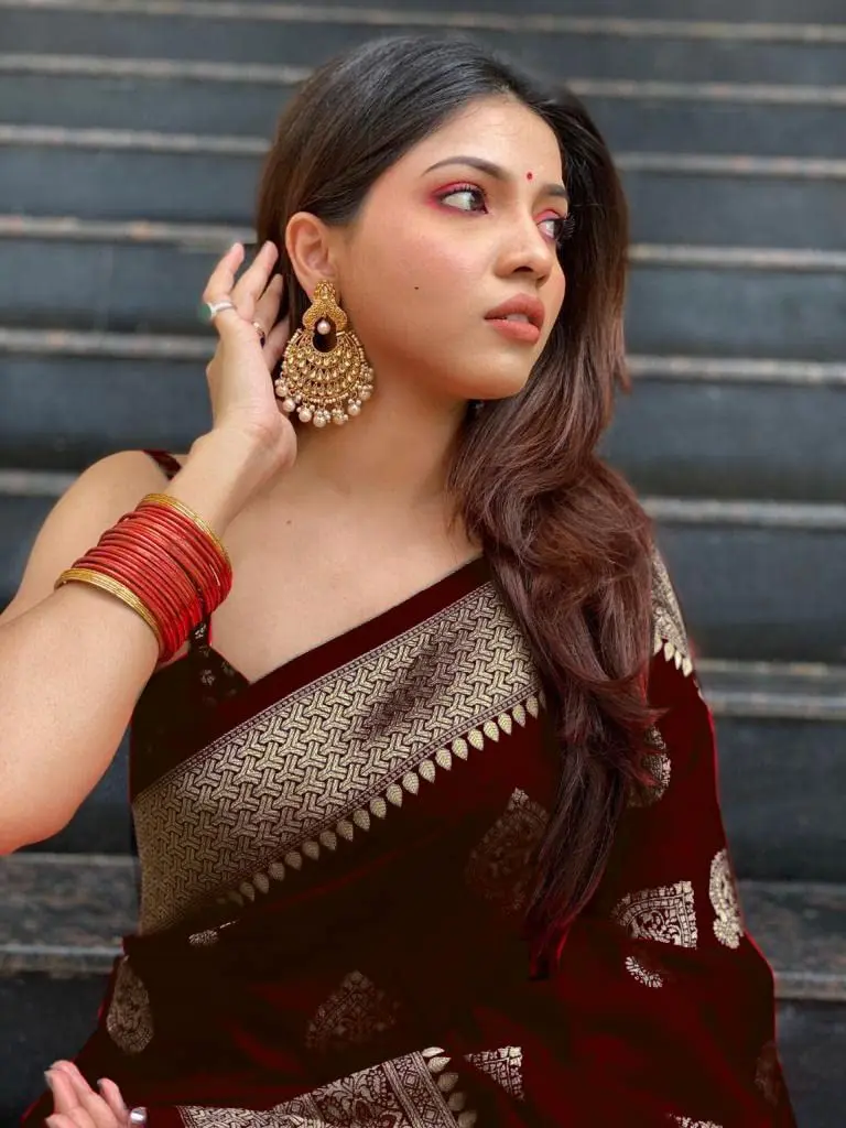 Avantika Fashion Kanjivaram Soft Pure Silk Banarasi Saree with Blouse Piece, Maroon, 610 cm (20 ft) - view 2
