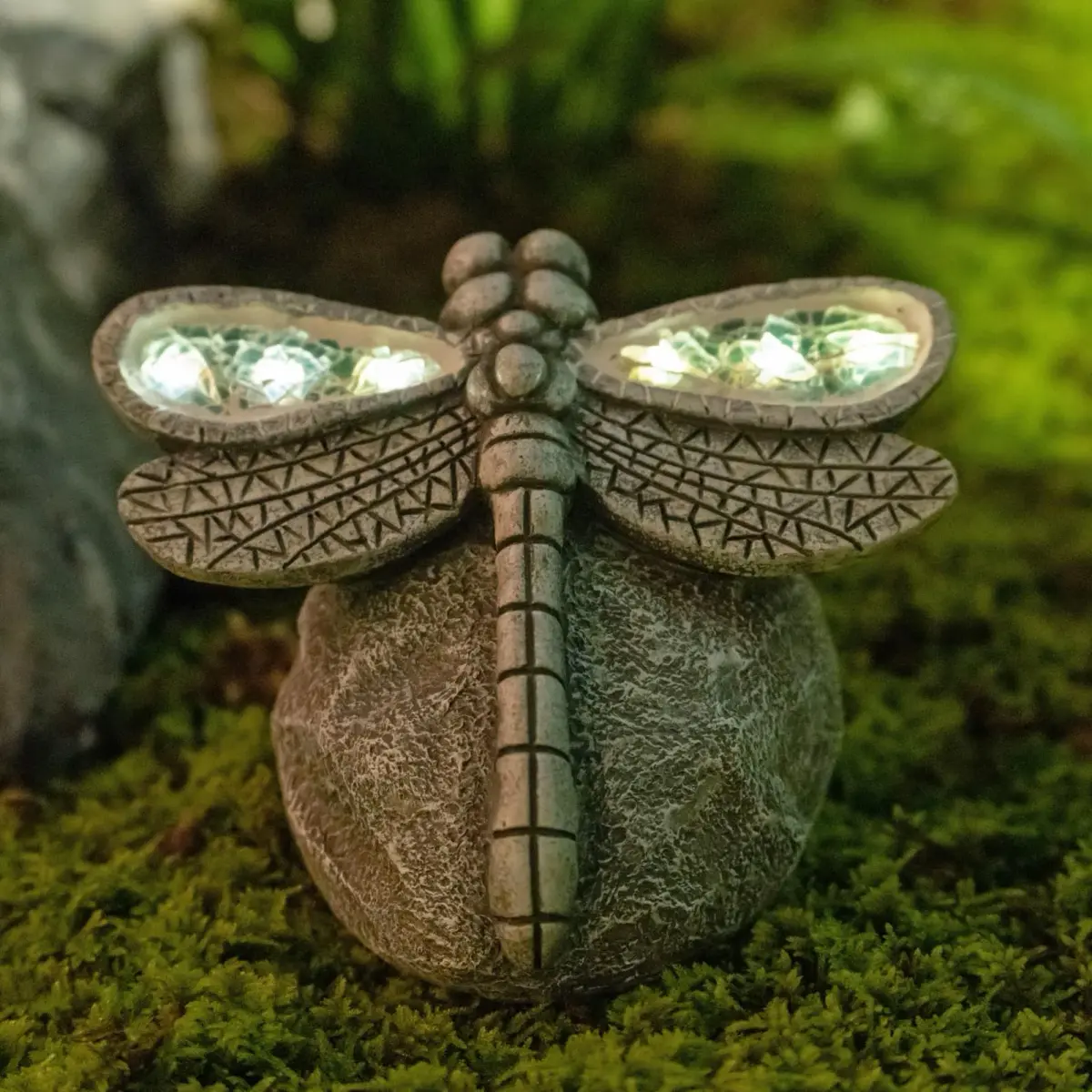 Rezpuao Solar Dragonfly Garden Statue 18 cm (7.36 inches) | Weatherproof Resin Decor for Patio, Lawn, Yard - main product image