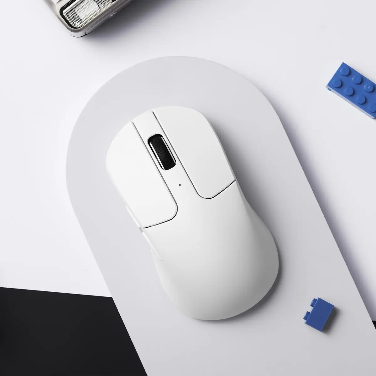 Keychron M3 Mini Wireless Optical Mouse | Bluetooth 5.1/2.4 GHz | Programmable PixArt 3395 Sensor | 26,000 DPI | Lightweight Ergonomic - view 7