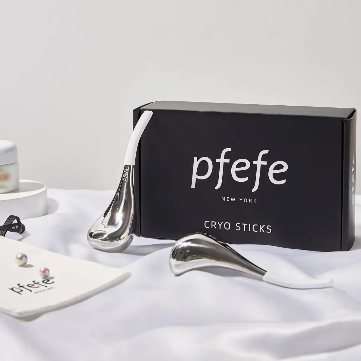 pfefe Ice Globes for Face Eyes, Cryo Sticks Facial Skin Care Tools with Storage Case, 2 Count (White) - view 6