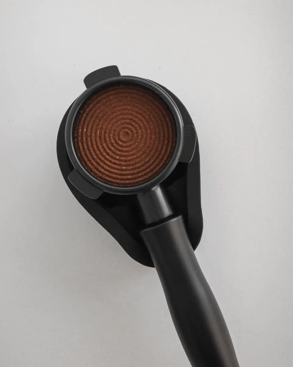 Normcore 53.3mm Espresso Coffee Tamper - Titanium Ripple Base, Spring Loaded, 15lb/25lb/30lb Springs, Anodized Aluminum Handle & Stand (54mm Breville Portafilter Fit) - view 2
