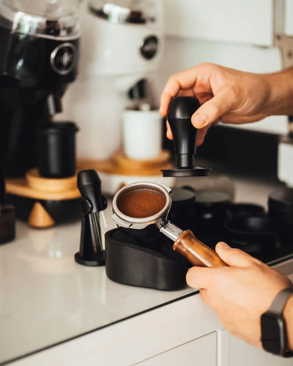 Normcore 58.5mm Titanium PVD Ripple Base Espresso Coffee Tamper V4 with 15lb/25lb/30lb Springs & Stand | Calibrated for 58mm Baskets - view 2