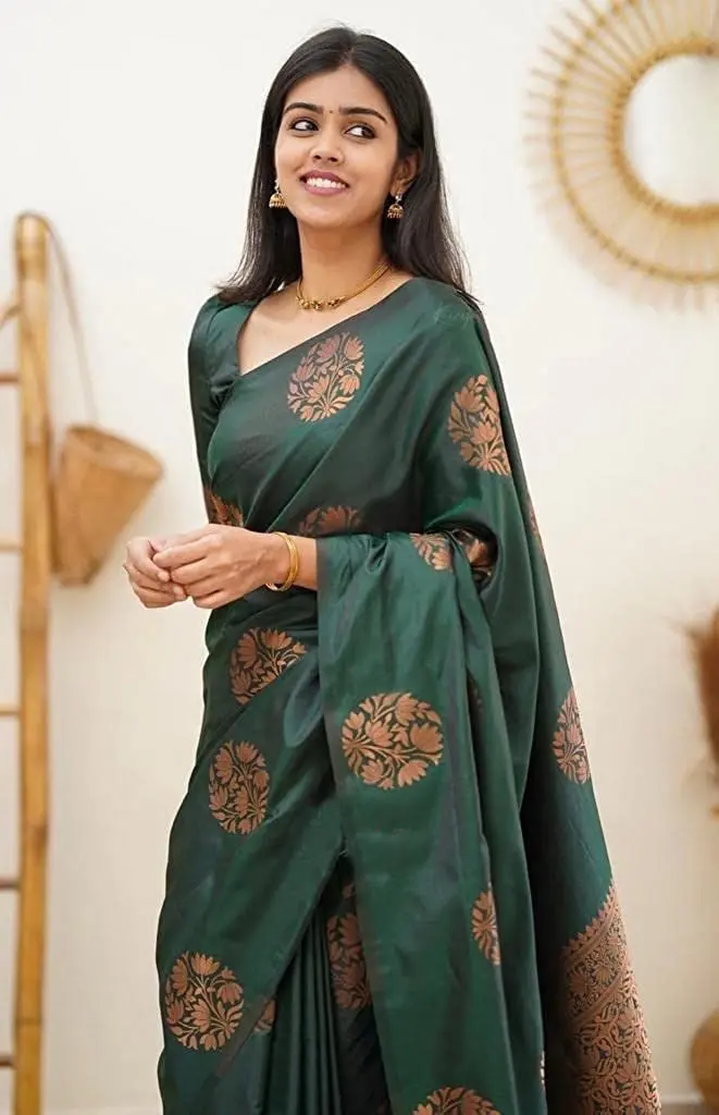 Yashika Women's Banarasi Cotton Silk Jacquard Saree with Blouse Piece, Green, 5.2m (6.3m total) - view 4