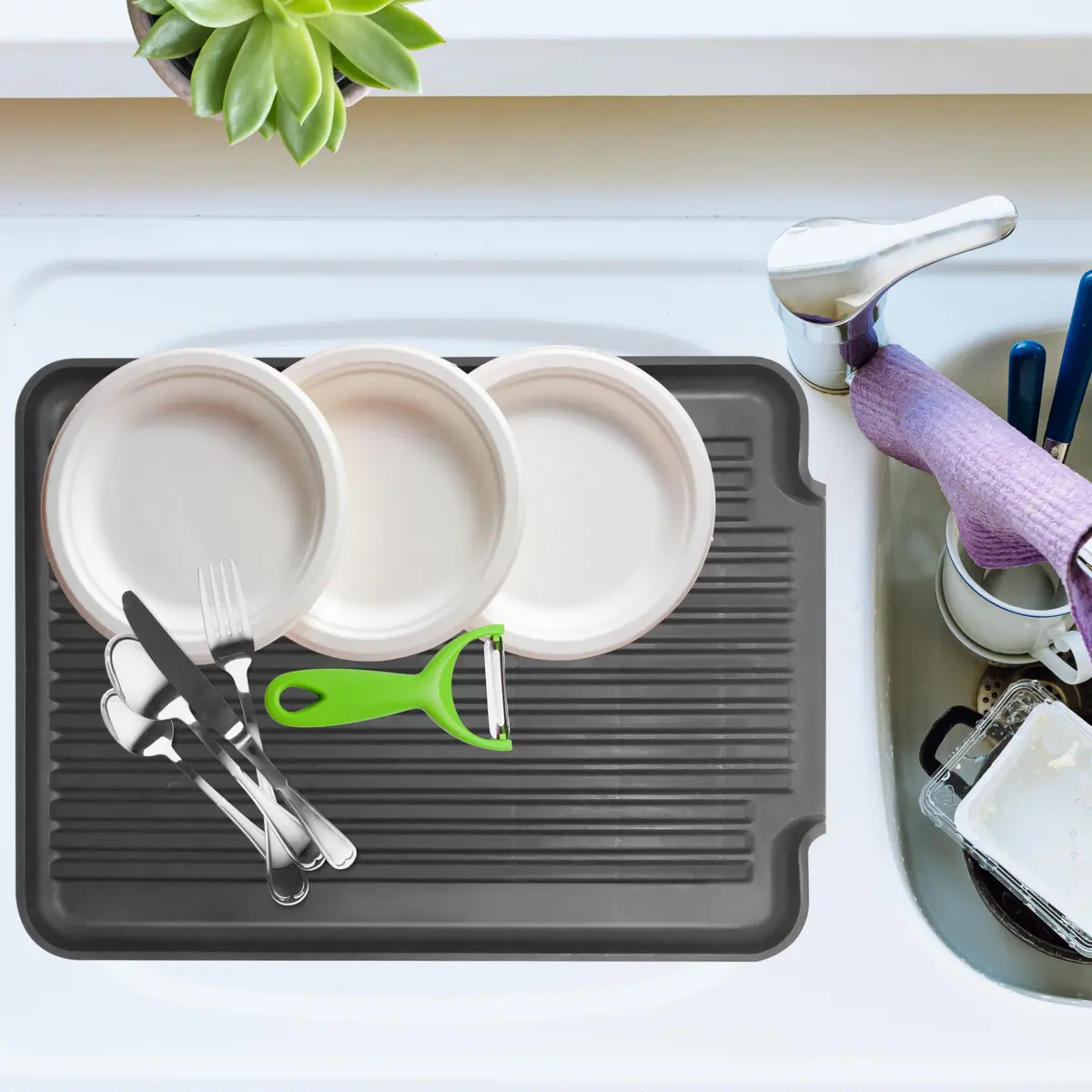 Oggi Black Dish Drain Board & Drying Rack Tray 43.8cm (17.25") | Ideal Rigid Drainboard for Kitchen Counters - view 3