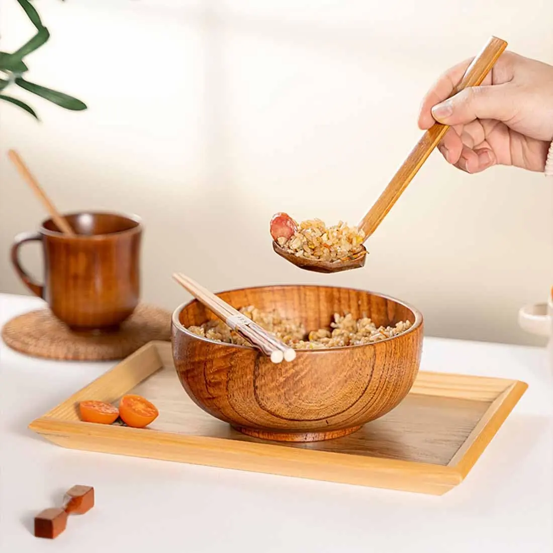 Auswalar Japanese Wooden Ramen Spoons with Long Handle, 22 cm (8.66 in) - Set of 4 - view 4