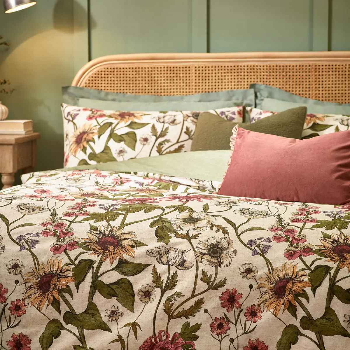 furn. Wallflower Super King Duvet Set | Vintage Botanical Cotton Rich Bedding (Super King) - view 3