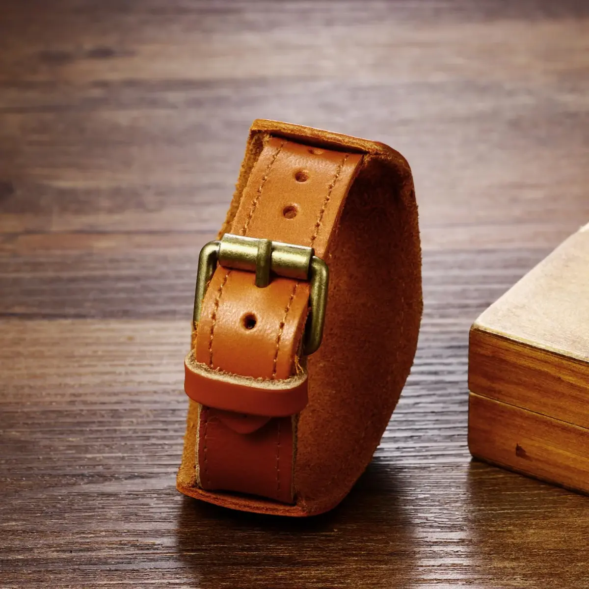 Avaner Men's Vintage Leather Watches: Retro Punk Wide Band Cuff Steampunk Analog Quartz Wrist Watch 47mm (1.85in) | Japanese Quartz Movement - view 3