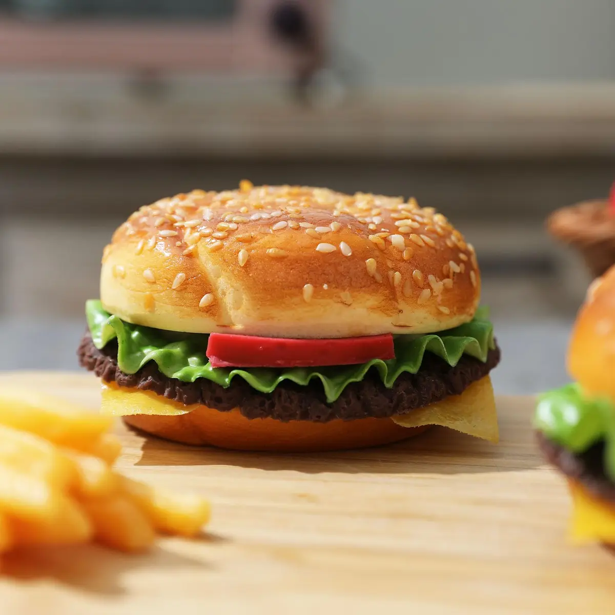 Joeabor Artificial Hamburger Round 2 Pack | Realistic Fake Food for Display & Decoration - view 9