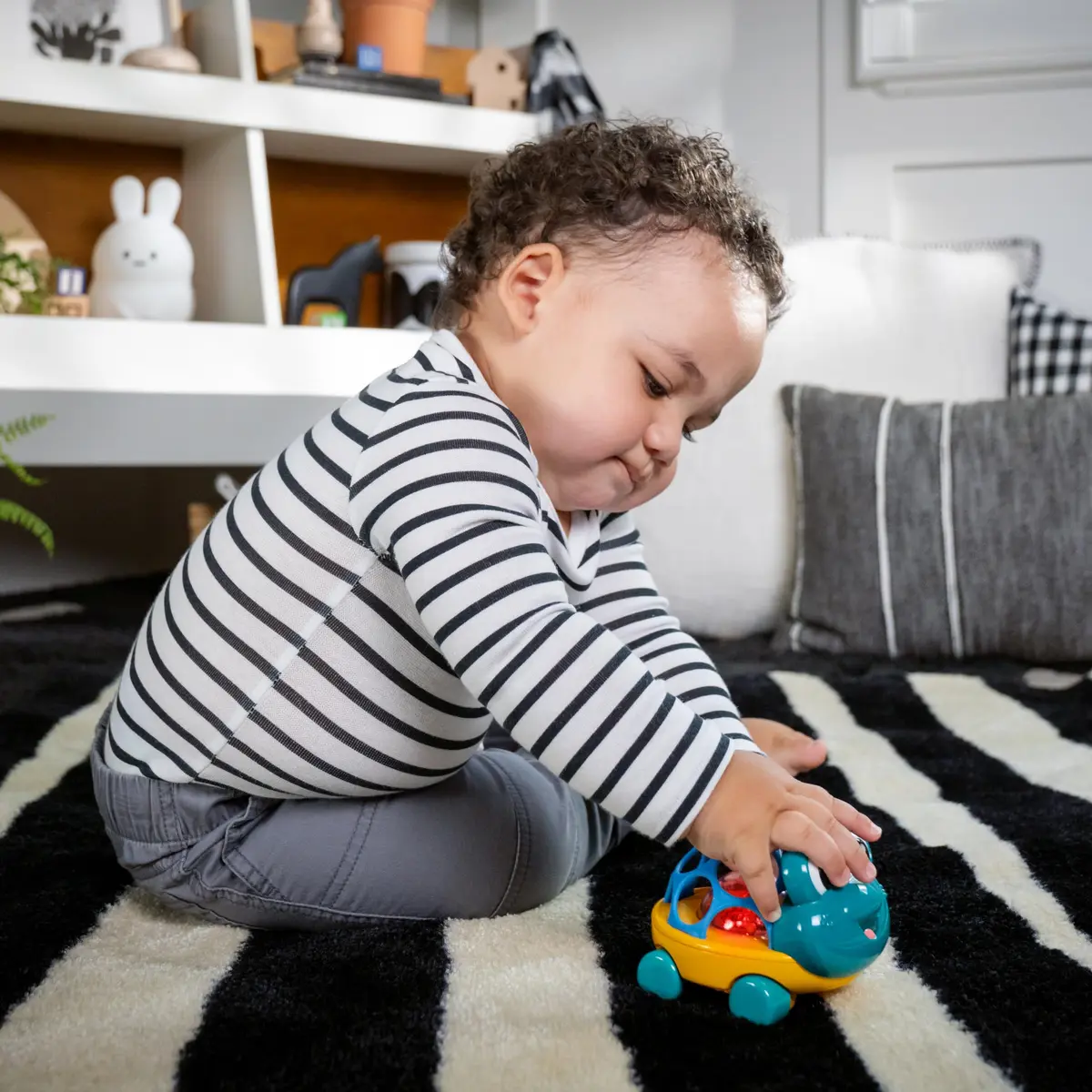 Baby Einstein Curious Car Neptune Oball Toy Car & Rattle 9.5cm (3.7in) | Lights & Rattle for 3+ Months - view 7