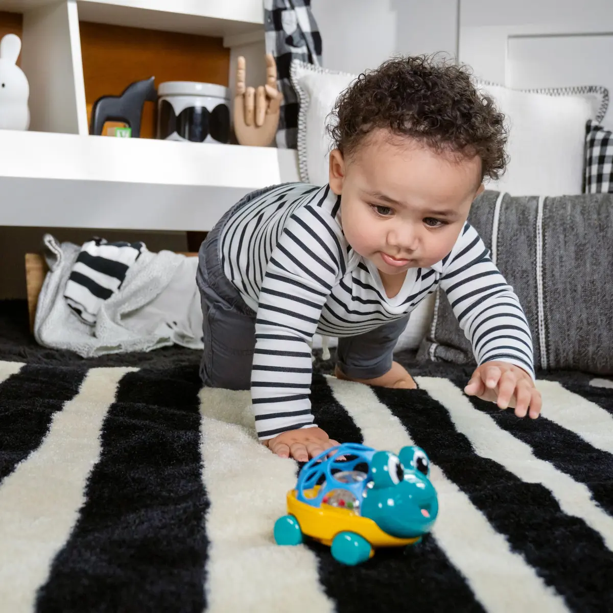 Baby Einstein Curious Car Neptune Oball Toy Car & Rattle 9.5cm (3.7in) | Lights & Rattle for 3+ Months - view 8