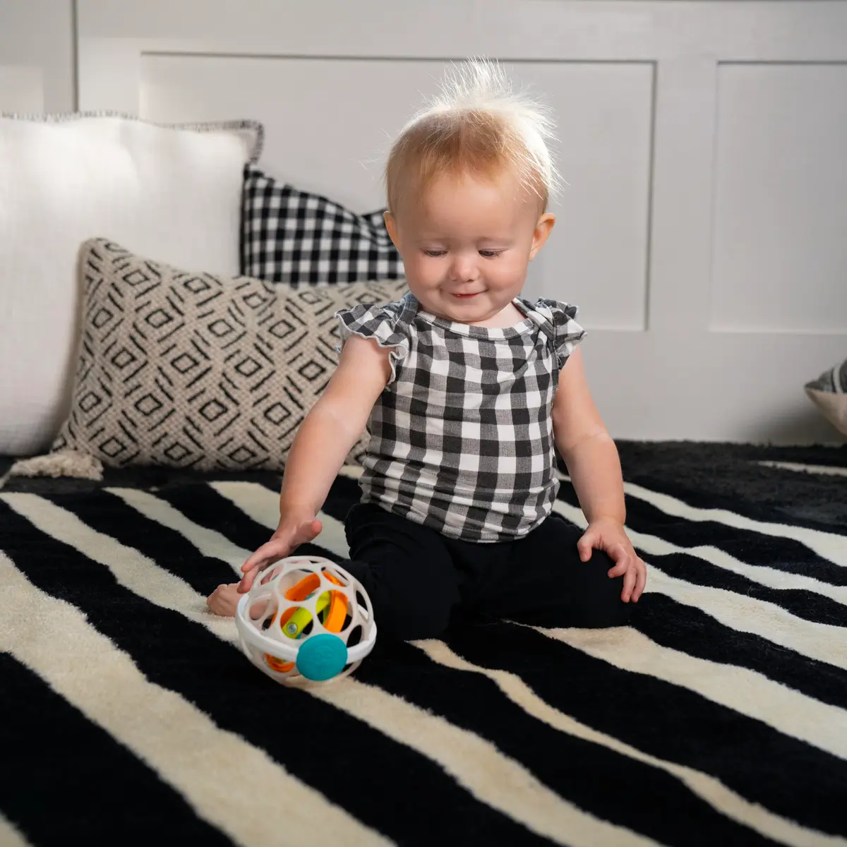 Baby Einstein Grip & Spin Oball Rattle Toy, BPA Free, 0+ Months | 10cm (4 inch) Diameter - view 5