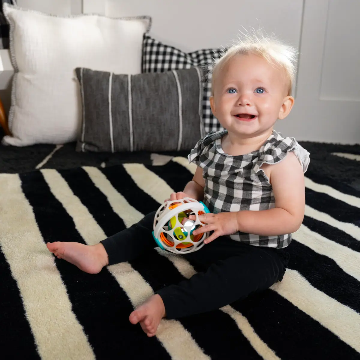 Baby Einstein Grip & Spin Oball Rattle Toy, BPA Free, 0+ Months | 10cm (4 inch) Diameter - view 7