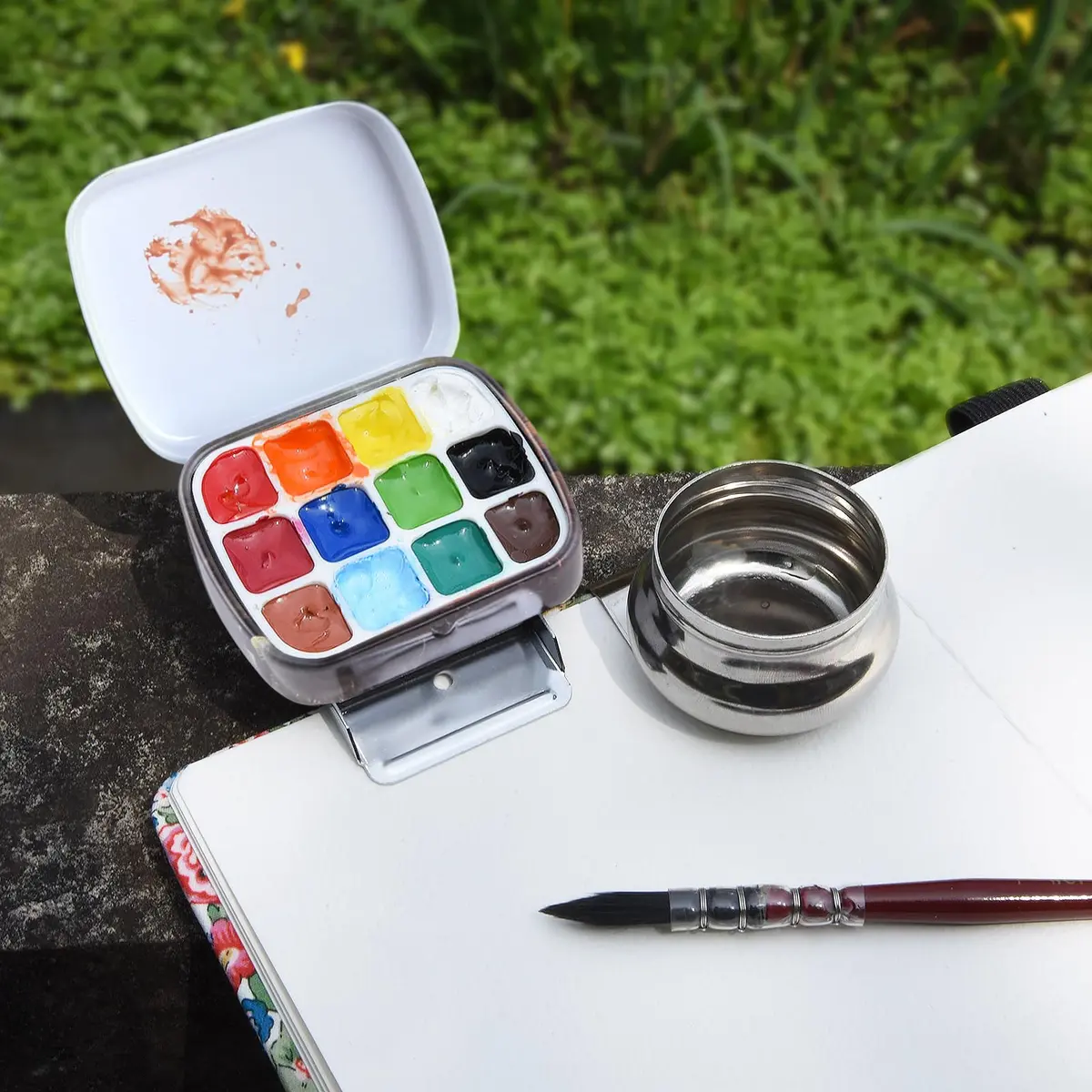 Qianshan Portable Travel Watercolor Palette, 12-Well Mini Metal Tin, Compact Art Set - view 5