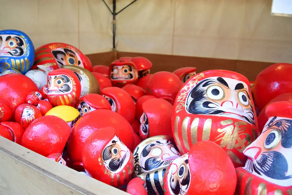 Takasaki Daruma Figurine 4.7 inch Red | Traditional Japanese Good Luck Ornament - view 9