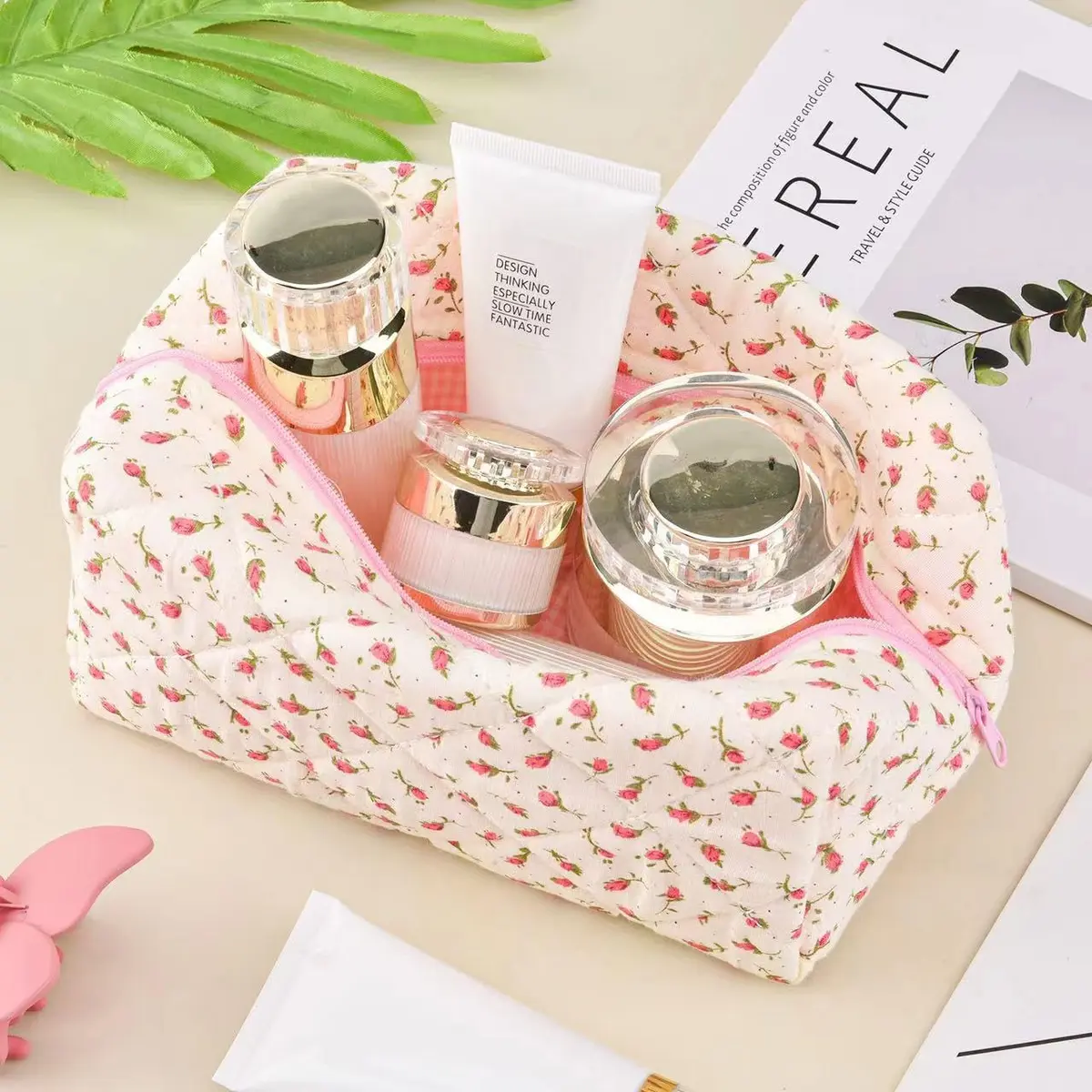 MZLUWM Floral Quilted Makeup Bag with Pink Gingham Lining, 19.8cm x 11.9cm x 10.2cm (7.8"L x 4.7"W x 4"H) | Popular Unique Pattern Design - view 2