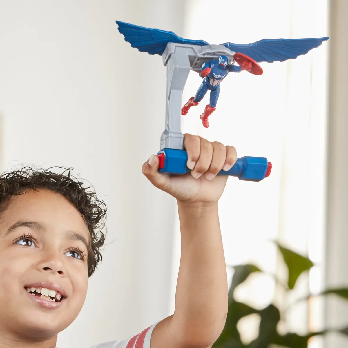 Marvel Epic Hero Series Captain America Flight Control Action Figure 10 cm (4-inch) | ASTM-Tested Toy for Kids 4+ - view 7