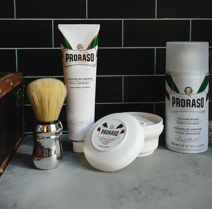 Proraso Shaving Cream Oatmeal & Green Tea 300ml (10.2 Fl Oz) | Nourishing & Gentle Formula for Sensitive Skin - view 2