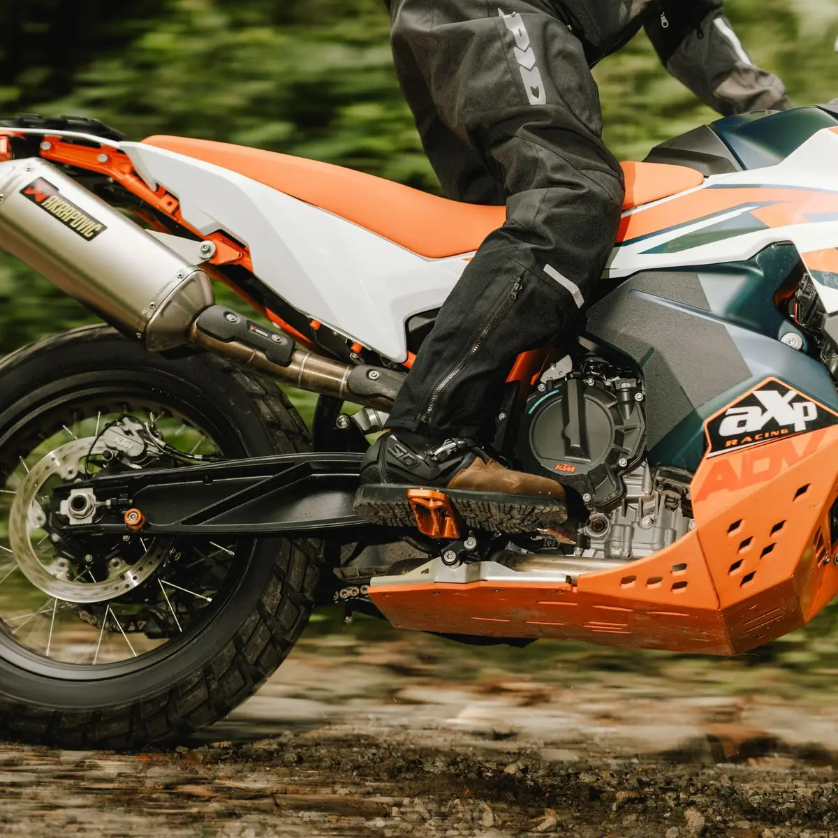 Sidi Mid Adventure 2 Gore Touring Motorcycle Boots | Waterproof, Durable & Safe (70-120 chars) - view 3