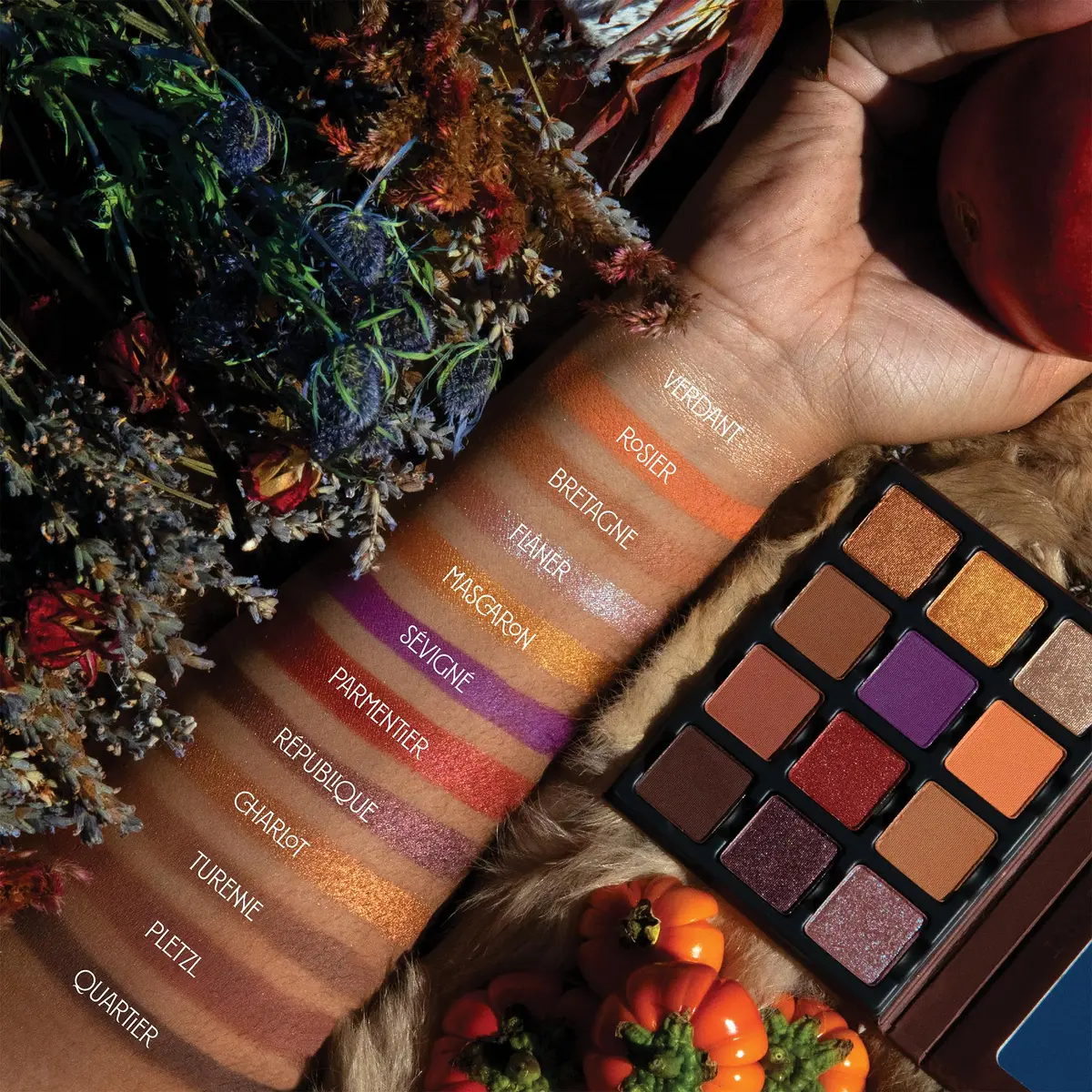 Viseart Paris Etendu Pro Luxe Makeup Palette (Le Marais) | 12 Ultra-Pigmented Shades for Unique Looks - view 2