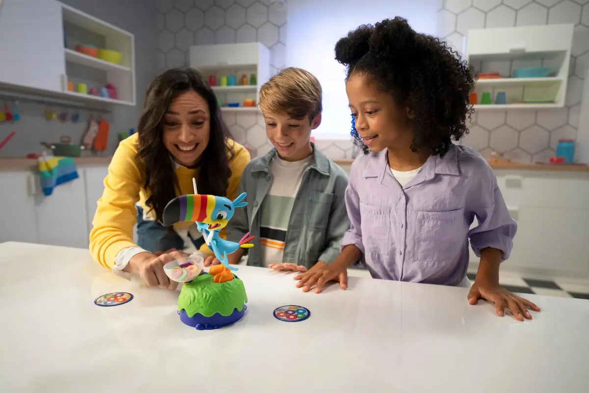 Goliath Froot Loop Frenzy Skill & Action Game | Fast-Paced, Dizzy, Collect 'Em All (70-120c) - view 4